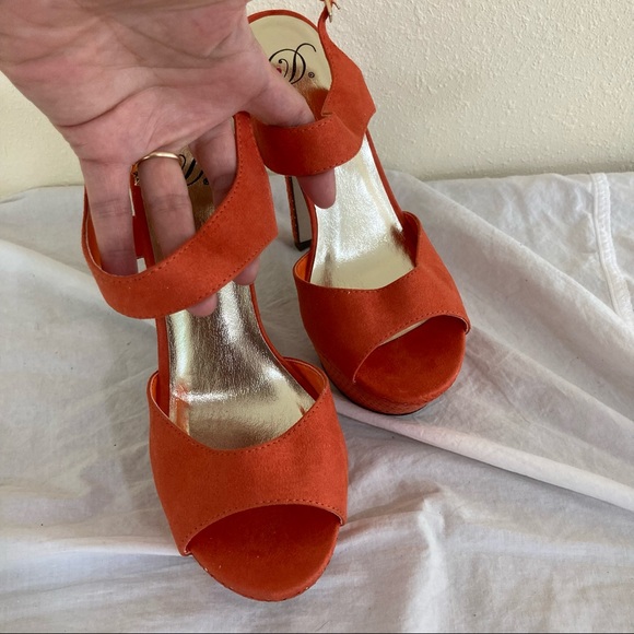 Heart in D Orange Gold platform High Heel Size 6 - Picture 13 of 17